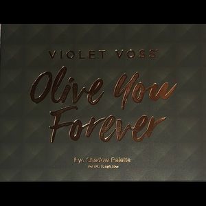 Violet Voss Olive You Forever eye palette